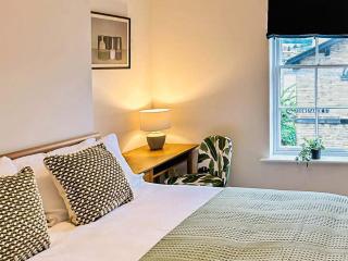 Saltaire Mill Cottage - 1