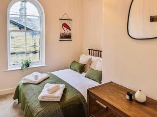 Saltaire Mill Cottage - 2