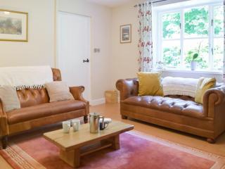 Wood Cottage - - 9