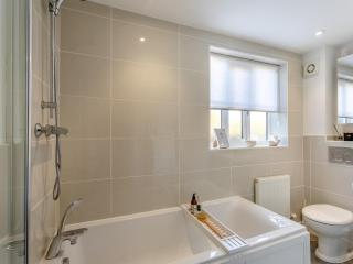 Malting Cottage - - 7