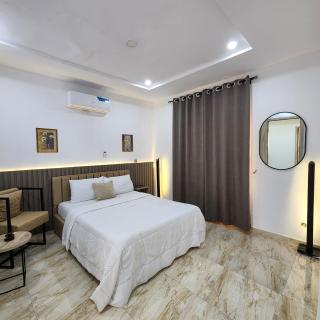 Serenity Haven Shortlet Apartment - Lekki - 8
