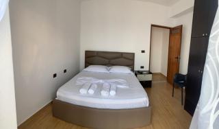 Cozy Corner Apartment - Saranda - 5