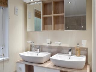 Beachwood - Corton - 1