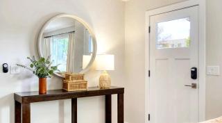 Brilliance-Fire Pit & Foosball-Middle of Old Town - 2