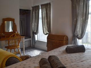 Sonny Cottage - Glanamman - 3