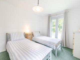 Hollies - W43107 - Bradworthy - 4