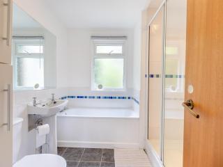 Hollies - W43107 - Bradworthy - 2