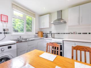 Hollies - W43107 - Bradworthy - 7
