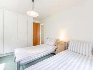 Hollies - W43107 - Bradworthy - 3