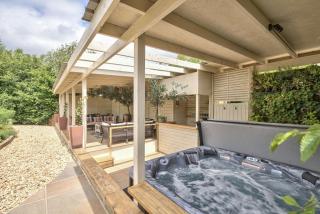 The Plant House by Group Retreats - 0