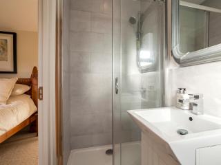 Holders Cottage - Lassington - 4