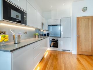 Saltwater Suite - Whitby - 2