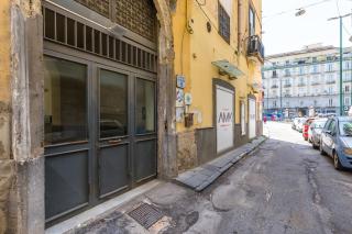 Red Comfort Flat near Garibaldi Station - 2