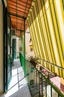 Red Comfort Flat near Garibaldi Station - 4