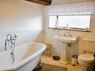 The Hideaway Cottage - Gloucester - 2