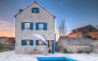Modern stone villa for a perfect quiet holiday - Gornje Selo - 0