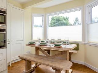 Woodford - Cottage - 8