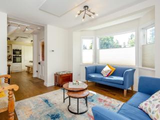 Woodford - Cottage - 6