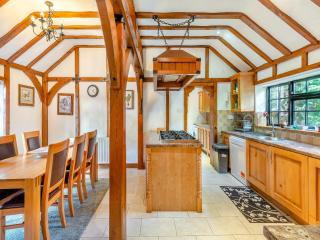 Gardeners Cottage - Kelvedon Hatch - 5
