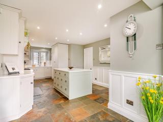 Shireburn Cottage - Hurst Green - 2
