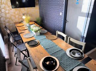 Spacious 5 Bed City Centre Themed Apartment with Parking - Canterbury - 0