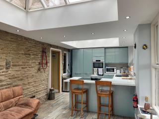 Yew Tree Cottage - Old Brampton - 3