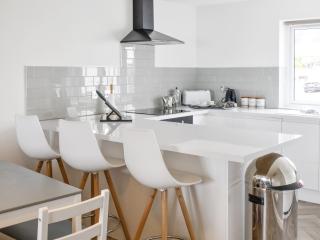 Beach Cottage - Benllech - 4