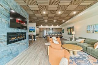 Heart of Boyne Loft Slip Walk to Beach - 4