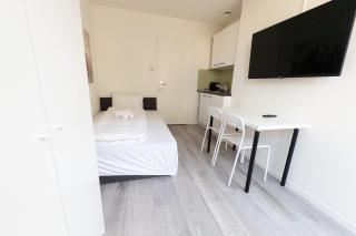 Cozy Studio with Balcony in the City BE37 - Zurich - 1