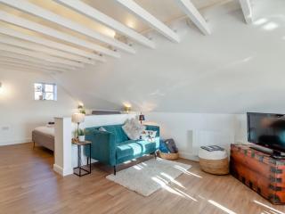Heritage Triangle Apartment - Diss - 8