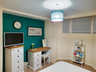 Hilltop Hideaway - Whitby - 3