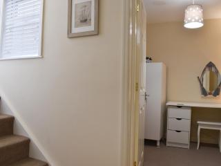 Hilltop Hideaway - 4