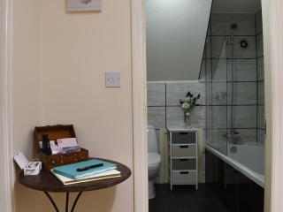 Hilltop Hideaway - Whitby - 1