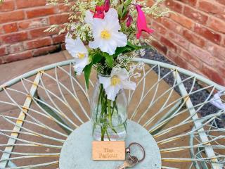 The Parlour - Earls Croome - 9