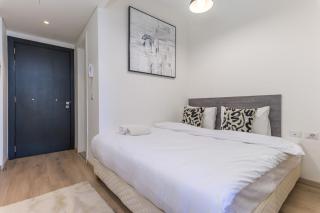 Haven 1-Bedroom Apartment in Redrock Faqra - - 0