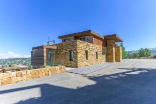 Haven 1-Bedroom Apartment in Redrock Faqra - - 3