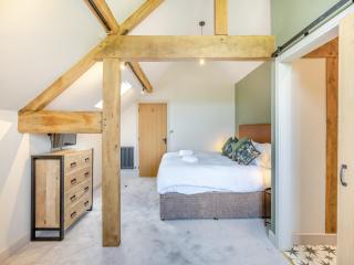 The Stables - Uk44139 - - 2