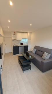 Studio moderne - Cannes - 2