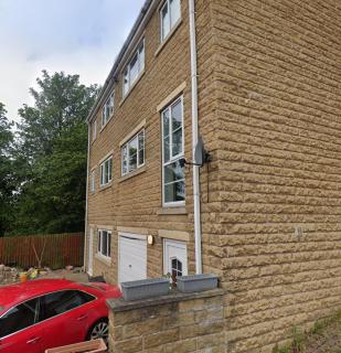 Stylish 6 Bed House Near to Uni and Shops Sleeps 6 - 2