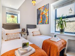 Squirrel Cottage - Glossop - 1