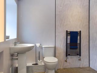 Home Leigh - 1