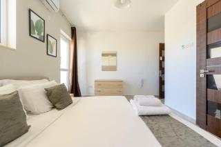 F4 Room 1, Private Double room with private bathroom and balcony - Msida - 9