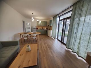 Вила Фамилия - Villa Family - 0