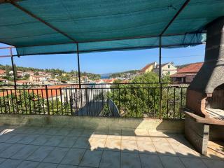 Apartments Renato - Vrboska - 8