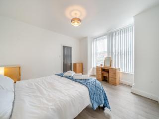 Two - Uk43700 - St Anne's-on-the-Sea - 5