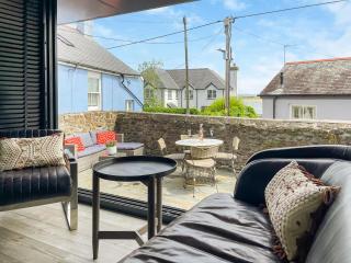 Waterside Garden - Appledore - 0