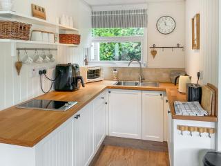 Hideaway - Uk48100 - Roch - 6