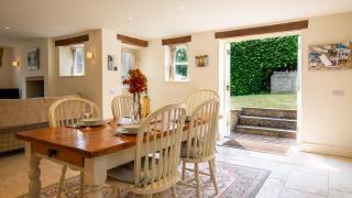 Pickett Cottage - - 9