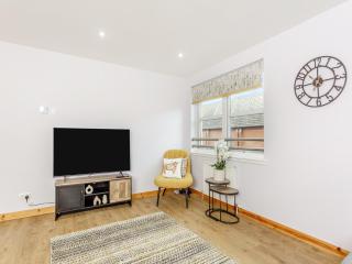 Ness City Suite - Inverness - 7