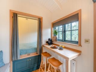 Shepherds Retreat - Ongar - 8